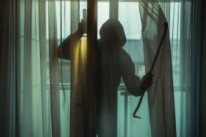 Casa sola, ¿y ladrones atentos?