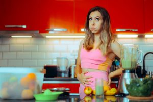 ¿Inflamado después de comer? Estas frutas podrían ayudarte